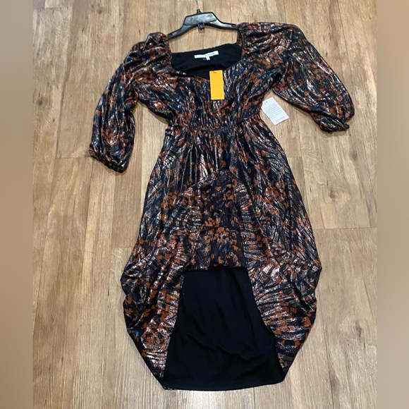 COLLECTIVE CONCEPTS-Square V-neck Dress- Size: Medium-Color: Black/Red-NEW!! - Picture 6 of 16